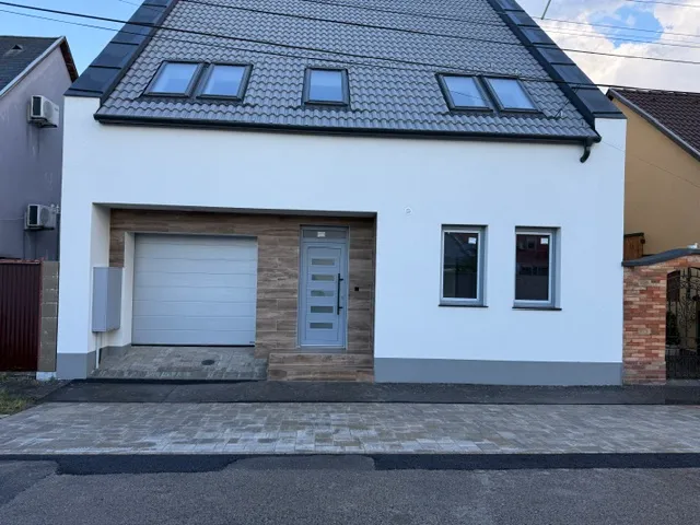 Eladó ház Győr, Újváros 174 nm
