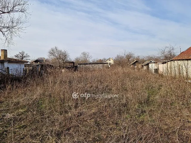 Eladó telek Debrecen, Bayk András-kert 825 nm