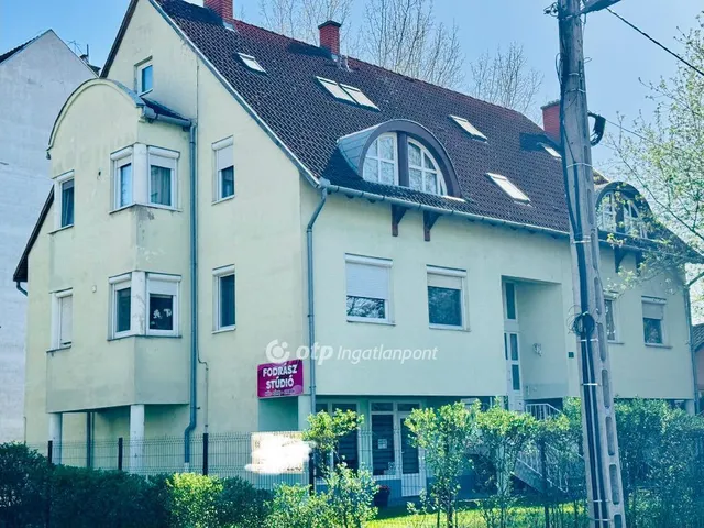 Eladó lakás Debrecen, Vargakert 105 nm