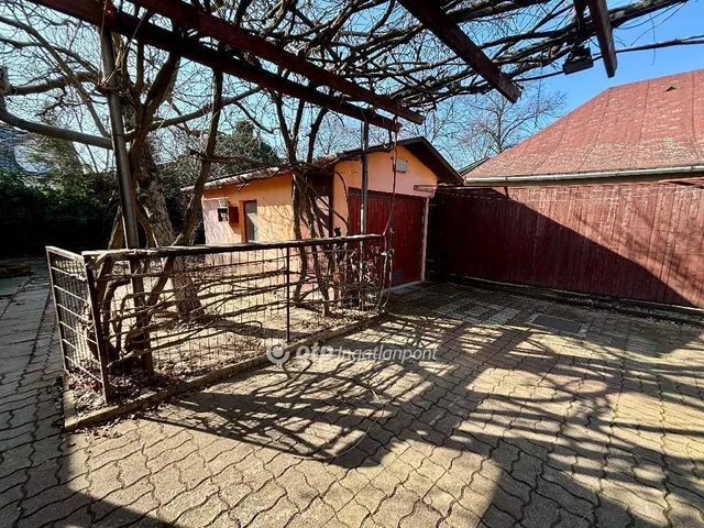 Eladó telek Debrecen, Csapókert 466 nm