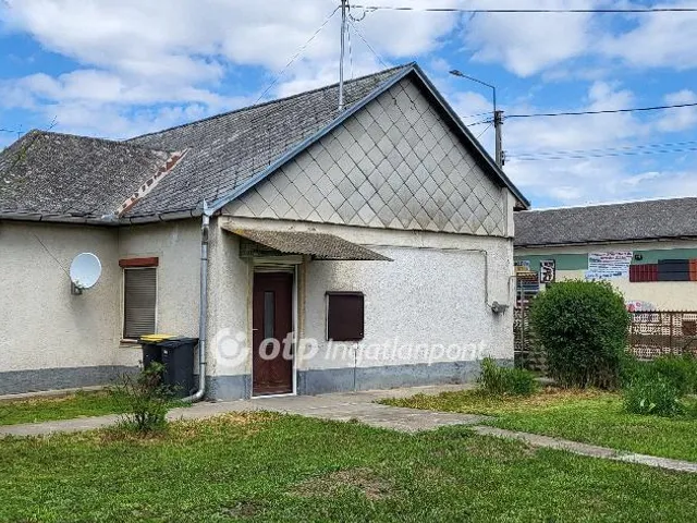 Eladó ház Berettyóújfalu 75 nm