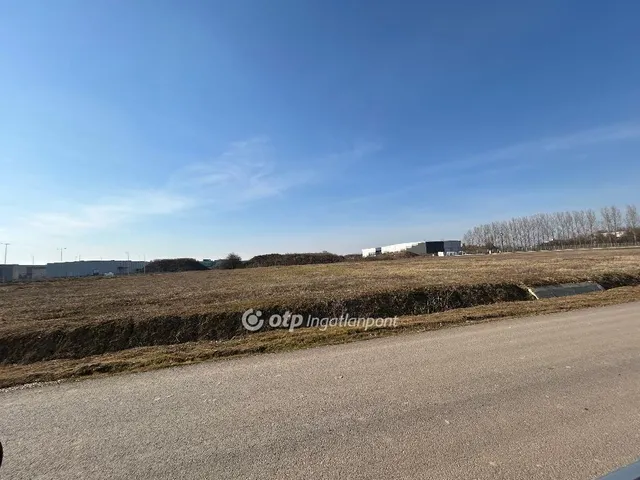 Eladó telek Debrecen, Nagy Mihály-kert 7040 nm