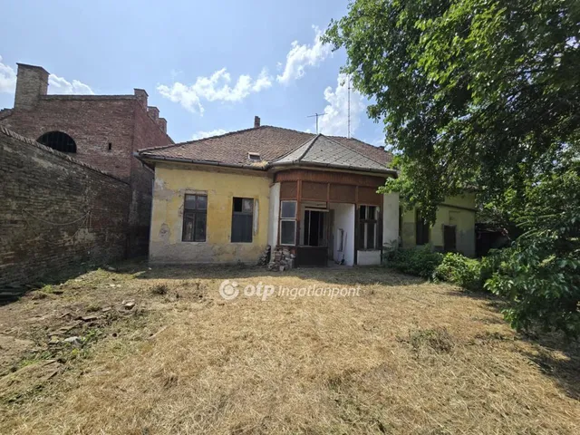 Eladó lakás Debrecen 104 nm