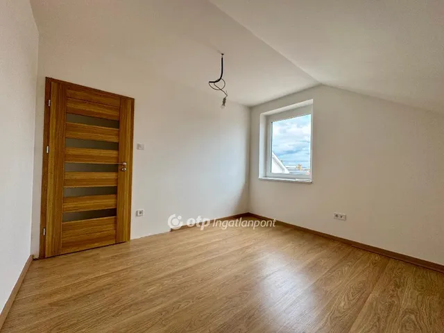Eladó ház Mikepércs 105 nm