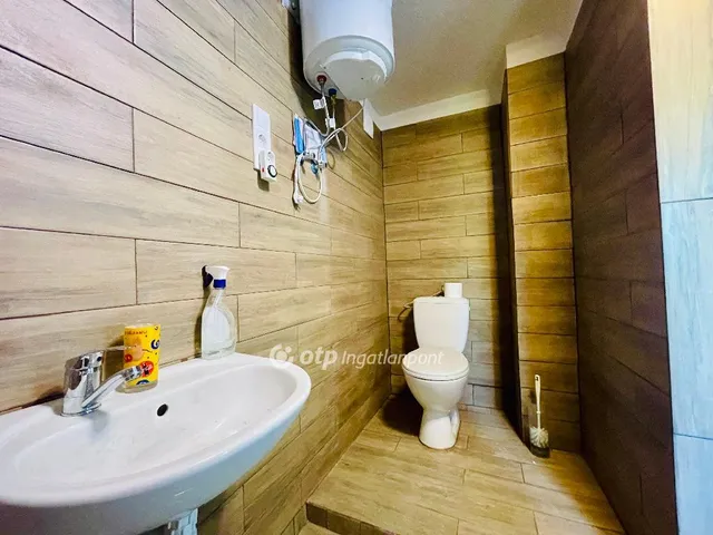 Eladó üdülő és hétvégi ház Hajdúsámson 33 nm