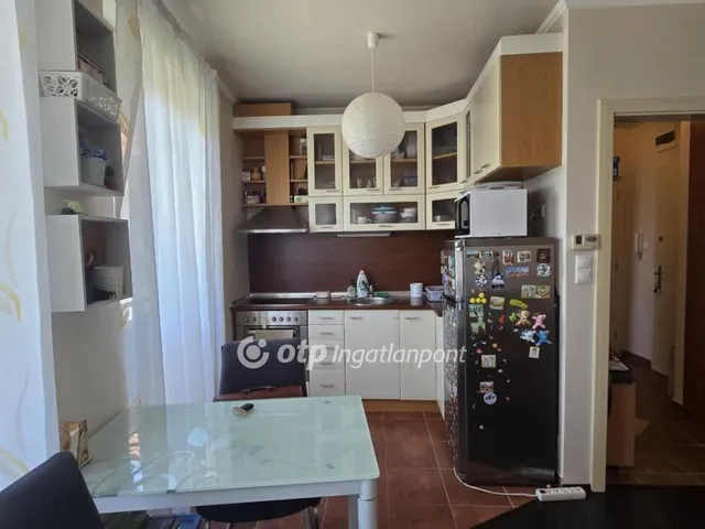 Eladó lakás Debrecen, Postakert 30 nm
