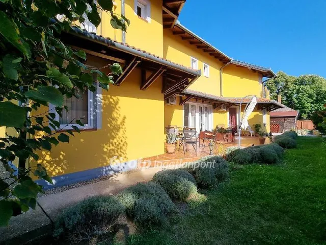 Eladó ház Hajdúszoboszló 296 nm