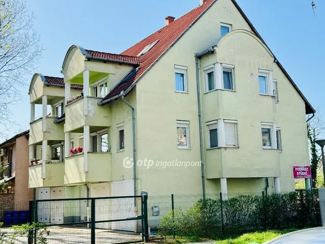 Eladó lakás Debrecen, Vargakert 105 nm
