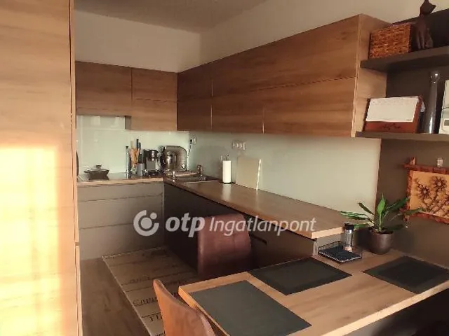 Eladó lakás Debrecen, Homokkert 50 nm