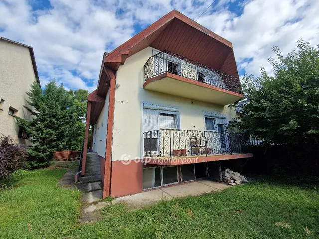 Eladó ház Debrecen 300 nm