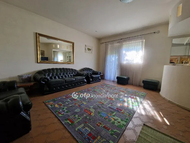 Eladó ház Debrecen 300 nm