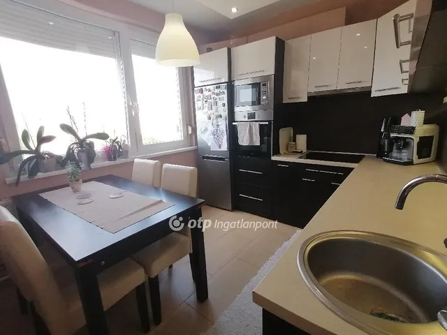 Eladó lakás Debrecen, Tócóskert 68 nm