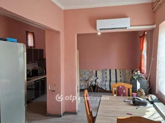 Eladó ház Hajdúböszörmény, Középkert 72 nm