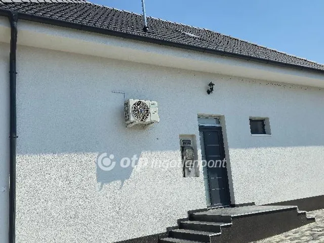 Eladó ház Vámospércs 100 nm