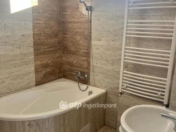 Eladó ház Vámospércs 100 nm