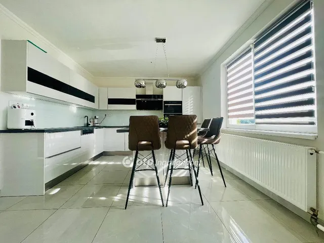 Eladó ház Bocskaikert 240 nm