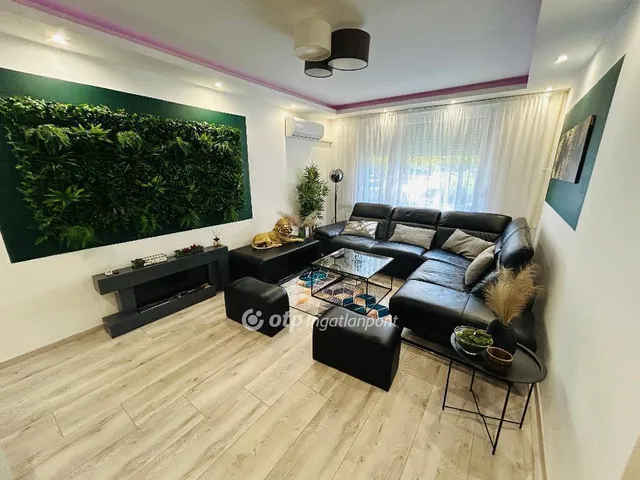 Eladó lakás Debrecen, Vénkert 69 nm