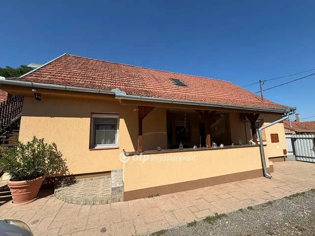 Eladó ház Hajdúböszörmény 170 nm