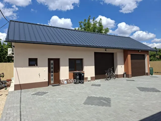 Eladó ház Hajdúböszörmény, Középkert 90 nm