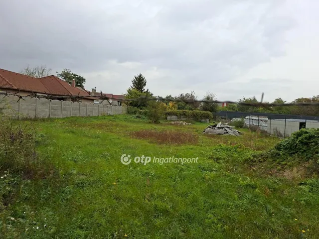 Eladó telek Debrecen, Homokkert 1072 nm