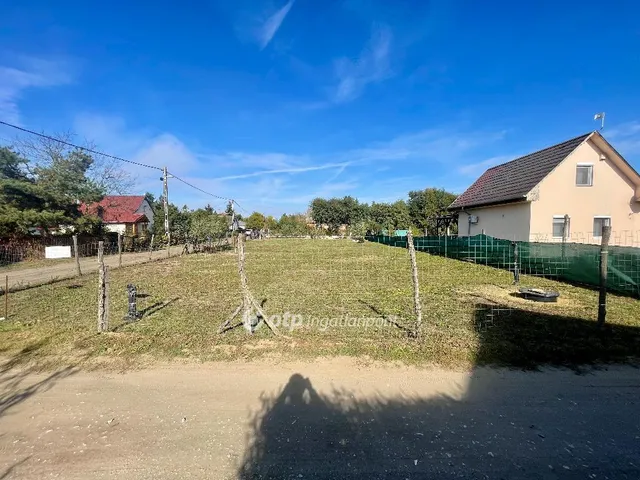 Eladó telek Debrecen 962 nm