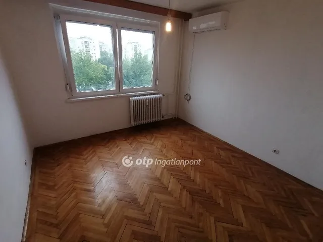 Eladó lakás Debrecen, Vénkert 71 nm