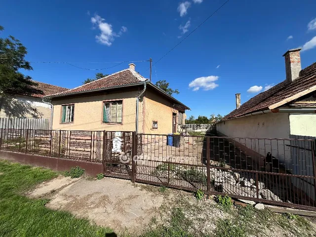 Eladó ház Zsáka 116 nm