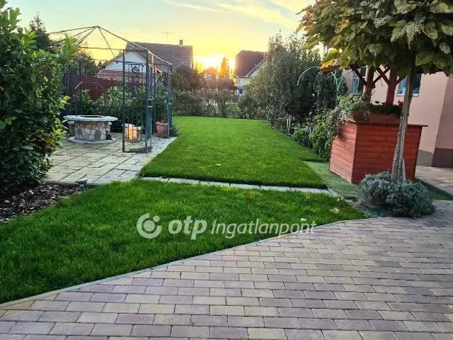 Eladó ház Hajdúböszörmény, Középkert 144 nm