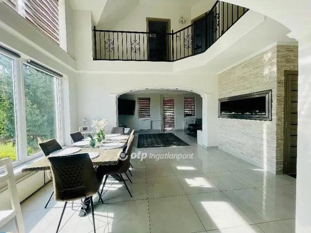 Eladó ház Bocskaikert 240 nm