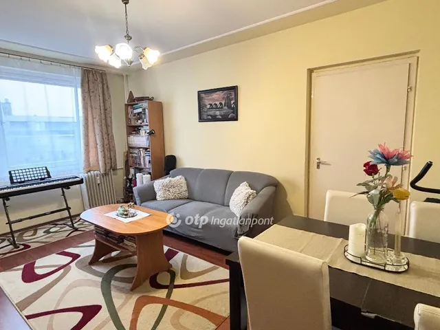 Eladó lakás Debrecen 71 nm