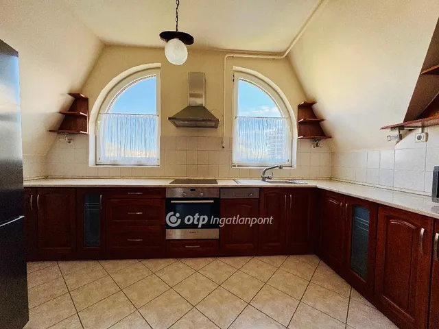 Eladó lakás Debrecen, Sestakert 73 nm