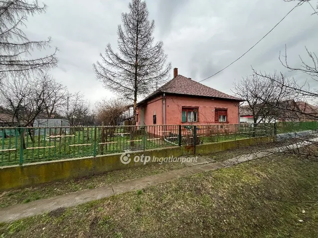 Eladó ház Komádi 67 nm