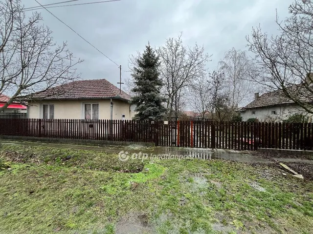 Eladó ház Komádi 90 nm