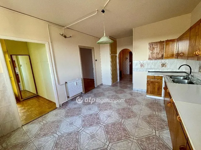 Eladó lakás Debrecen, Tócóskert 72 nm