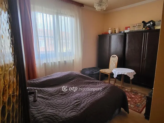 Eladó ház Mikepércs 87 nm