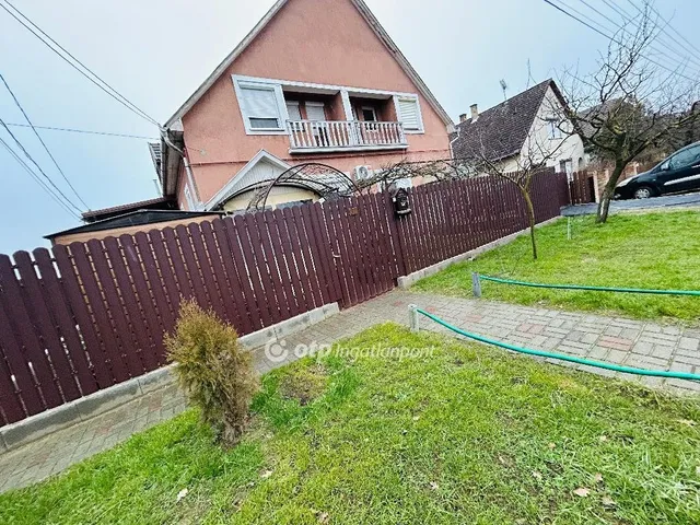 Eladó ház Hajdúsámson 140 nm