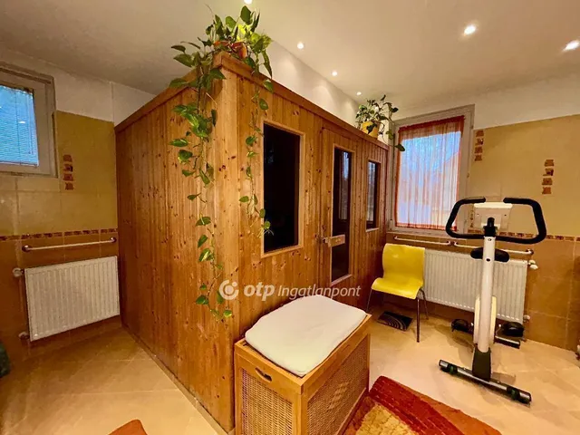 Eladó ház Debrecen, Veres Péter-kert 176 nm