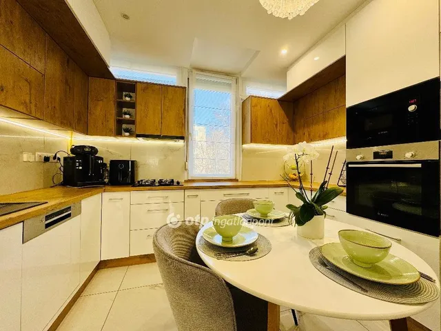 Eladó lakás Debrecen, Nagyerdő 71 nm