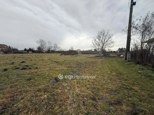 Eladó telek Hajdúsámson 986 nm