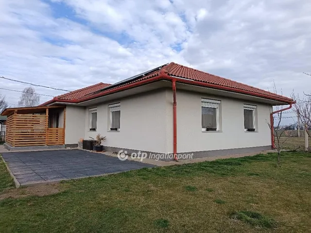 Eladó ház Mikepércs 124 nm