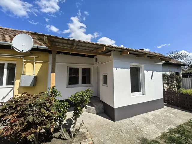 Eladó ház Debrecen, Homokkert 30 nm