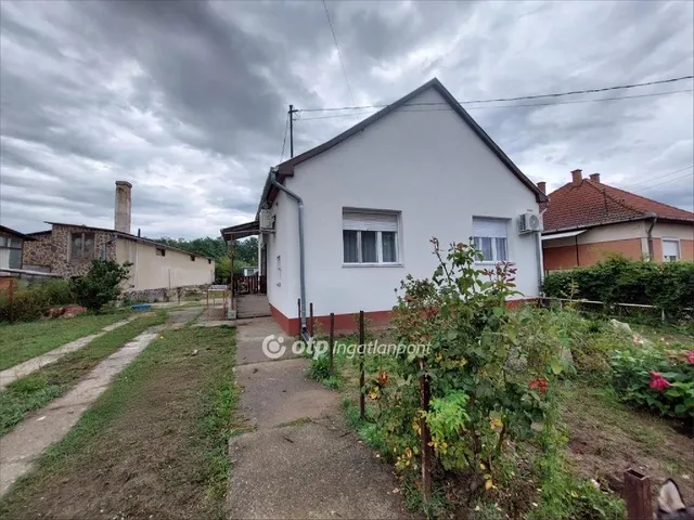 Eladó ház Hosszúpályi 65 nm