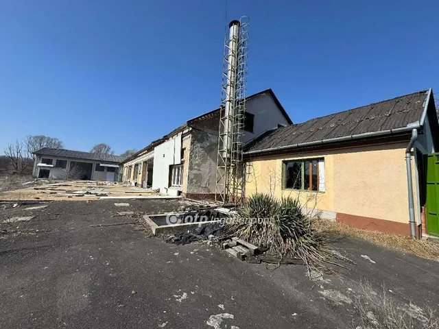 Eladó kereskedelmi és ipari ingatlan Nyírlugos 1700 nm