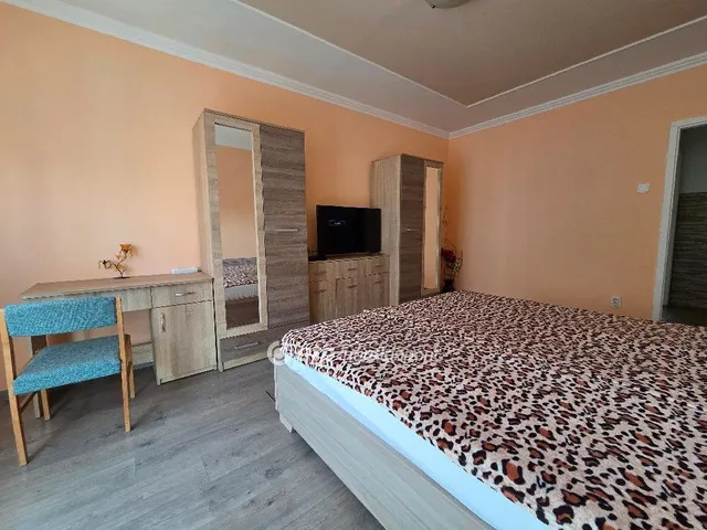 Kiadó lakás Debrecen, Vénkert 55 nm