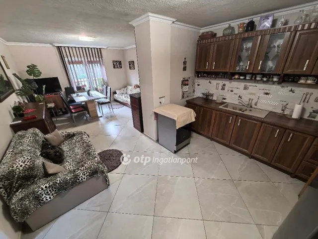 Eladó ház Hajdúsámson 60 nm