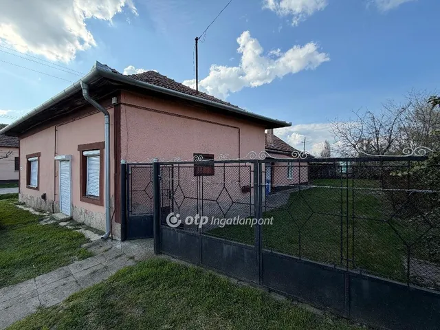 Eladó ház Komádi 105 nm