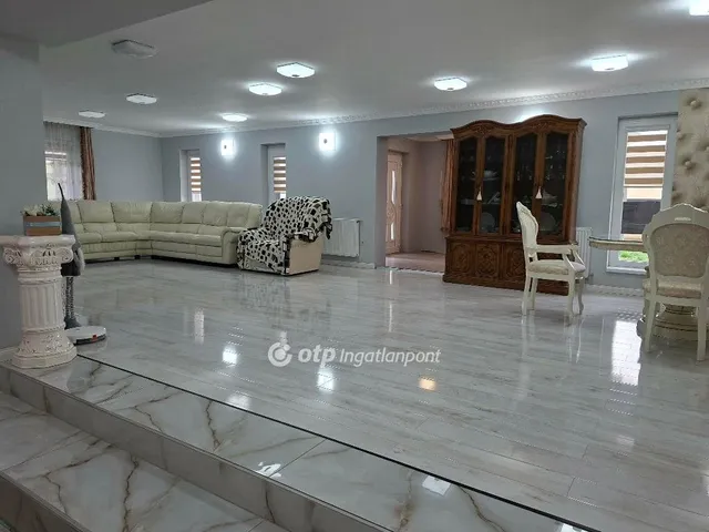 Eladó ház Derecske 176 nm