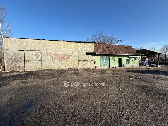 Eladó kereskedelmi és ipari ingatlan Berettyóújfalu 117 nm