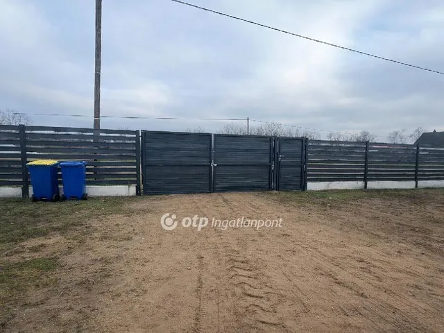 Eladó telek Debrecen 170 nm