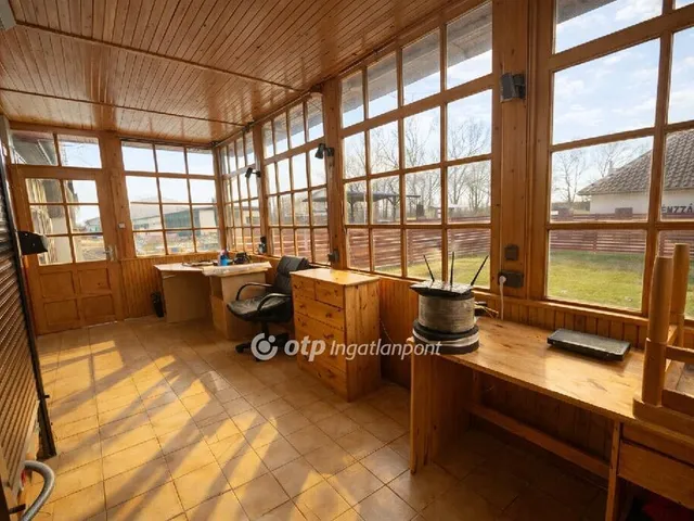 Kiadó ház Kismarja 180 nm